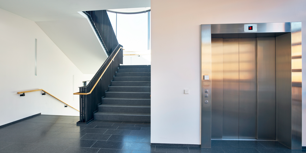 TrappstÃ¤dning Stockholm - Professionell stÃ¤dning av trapphus och entrÃ© i kontorsbyggnad