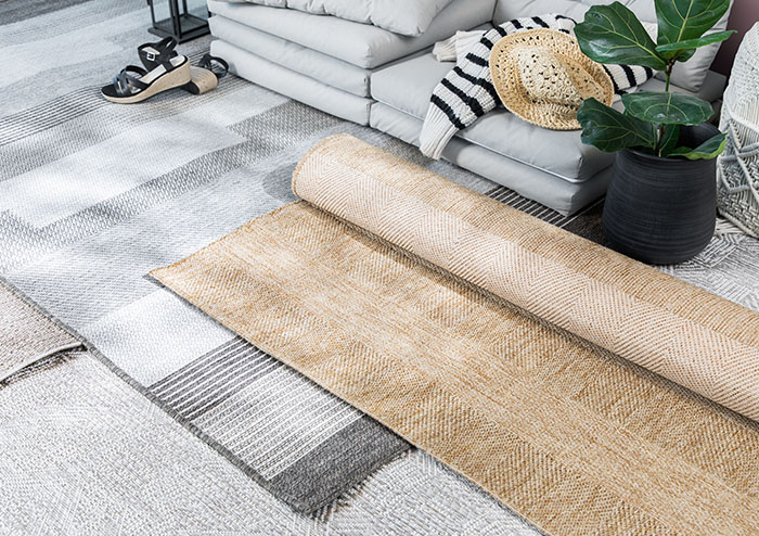 MÃ¶beltvÃ¤tt Stockholm - Mattor i olika mÃ¶nster redo fÃ¶r professionell rengÃ¶ring